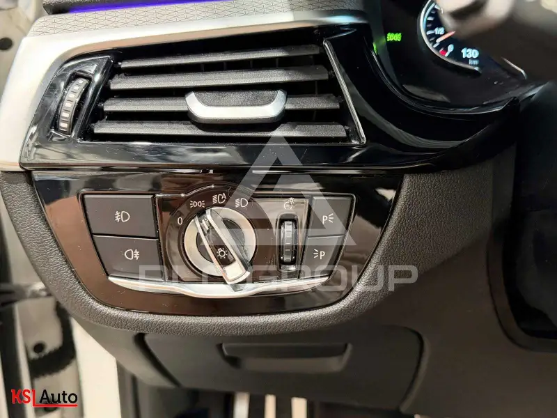 2017 BMW 523