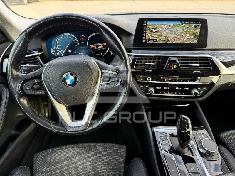 2017 BMW 523