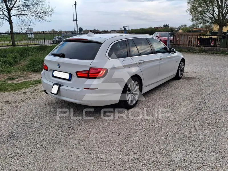 2017 BMW 523