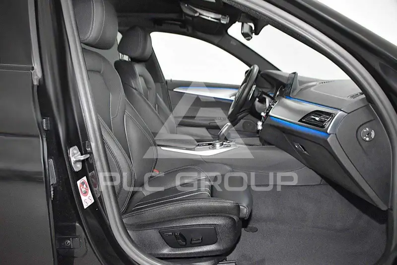 2017 BMW 523