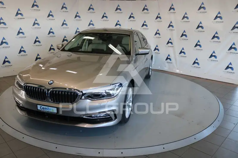 2017 BMW 523