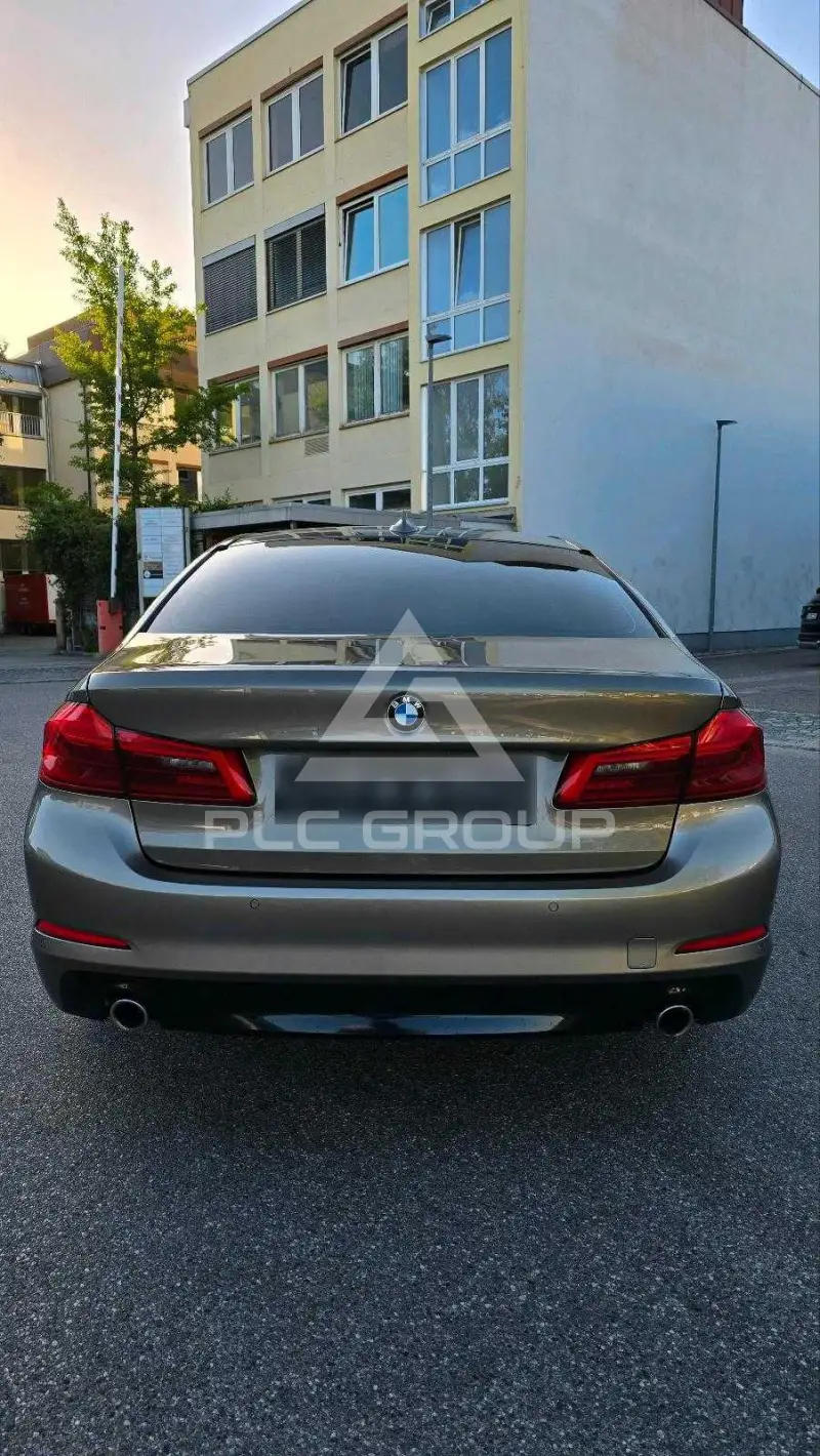 2017 BMW 523