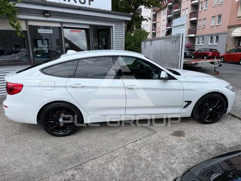 2017 BMW 330