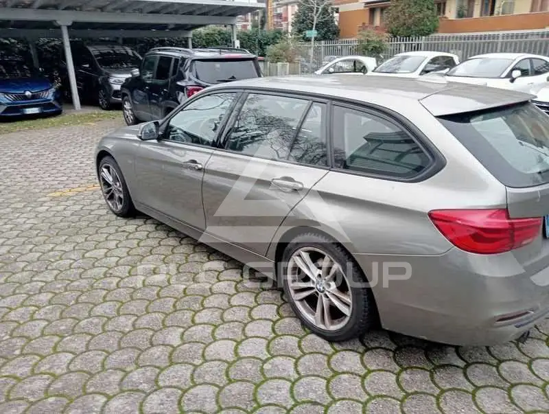2017 BMW 330