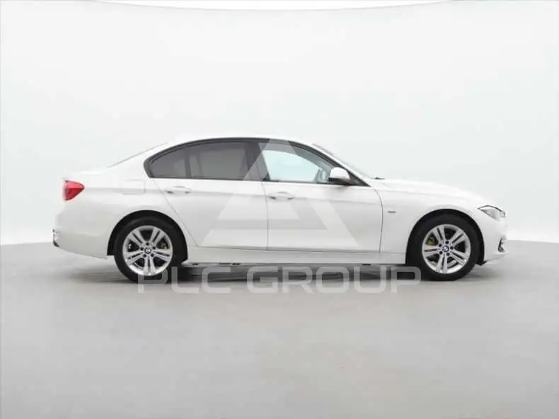 2017 BMW 330