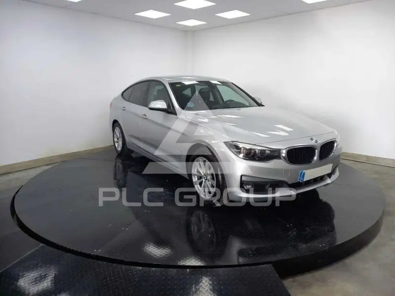2017 BMW 330