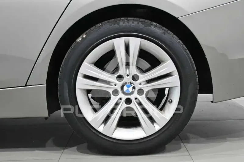 2017 BMW 330