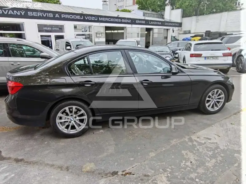 2017 BMW 330