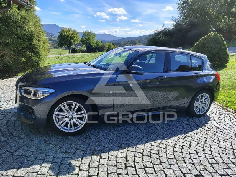 2017 BMW 120