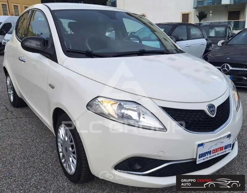 2017 Lancia YPSILON