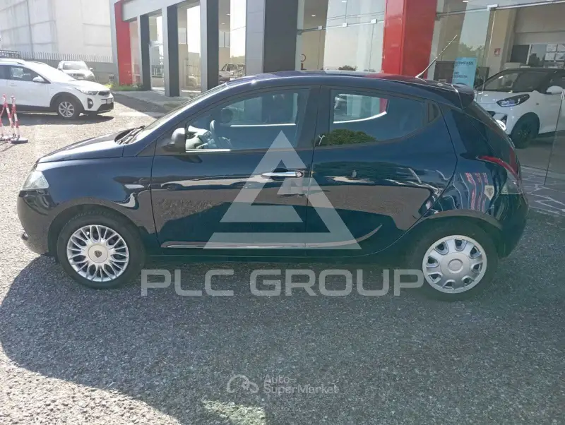 2017 Lancia YPSILON
