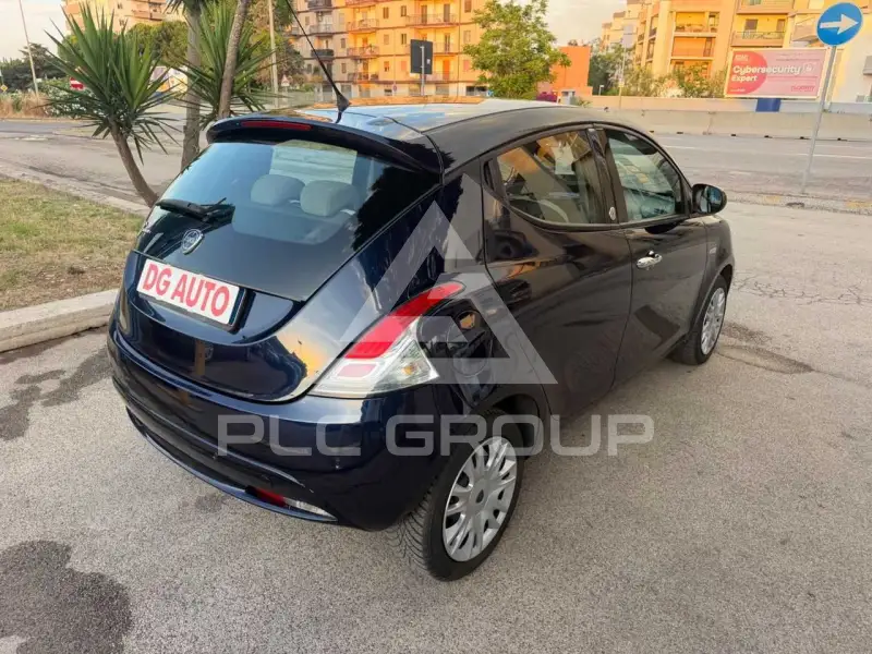 2017 Lancia YPSILON