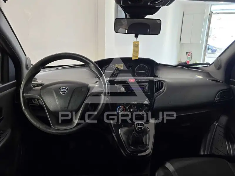 2017 Lancia YPSILON