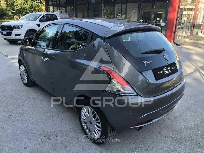 2017 Lancia YPSILON