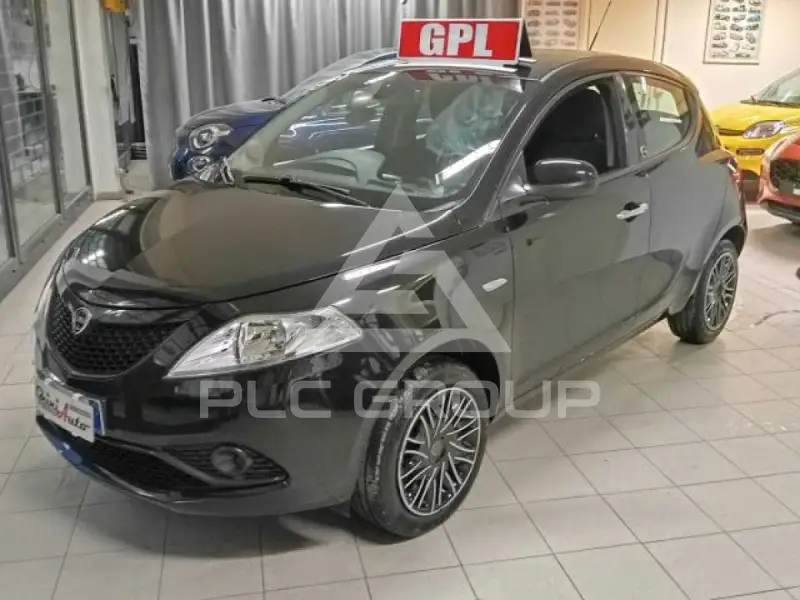 2017 Lancia YPSILON