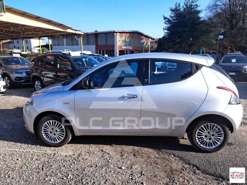 2017 Lancia YPSILON