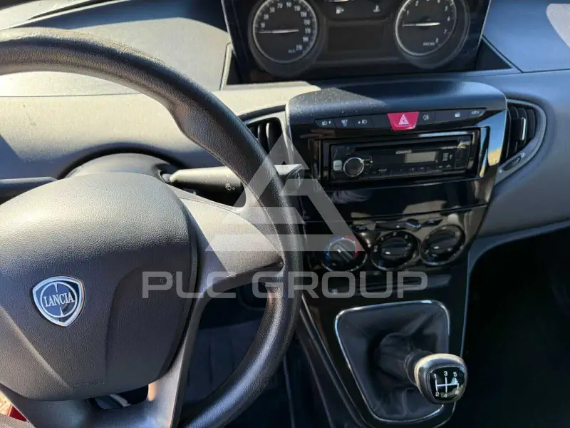 2017 Lancia YPSILON