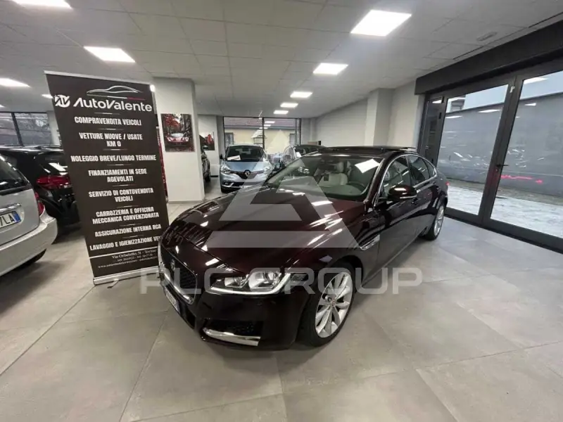 2017 Jaguar XF