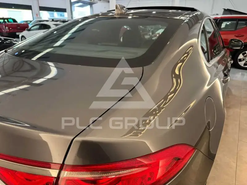 2017 Jaguar XF