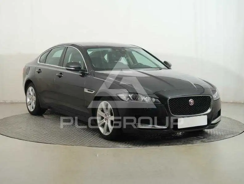 2017 Jaguar XF