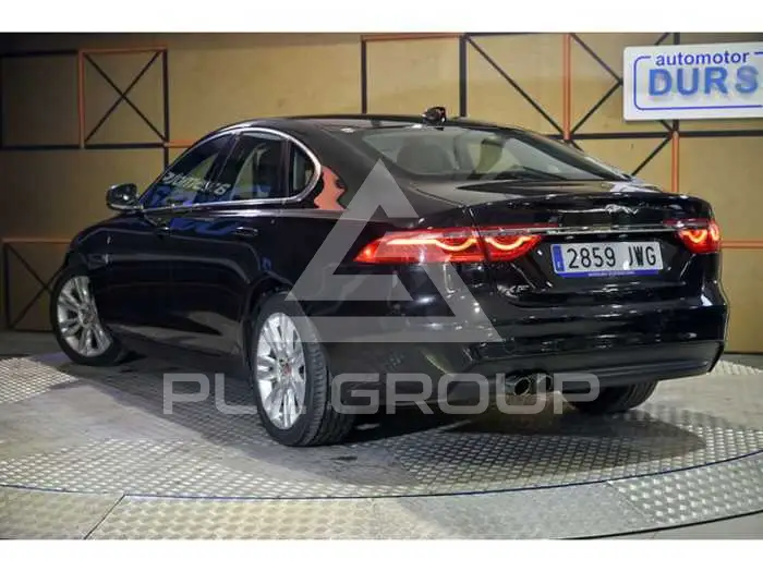 2017 Jaguar XF