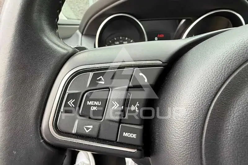 2017 Jaguar XE