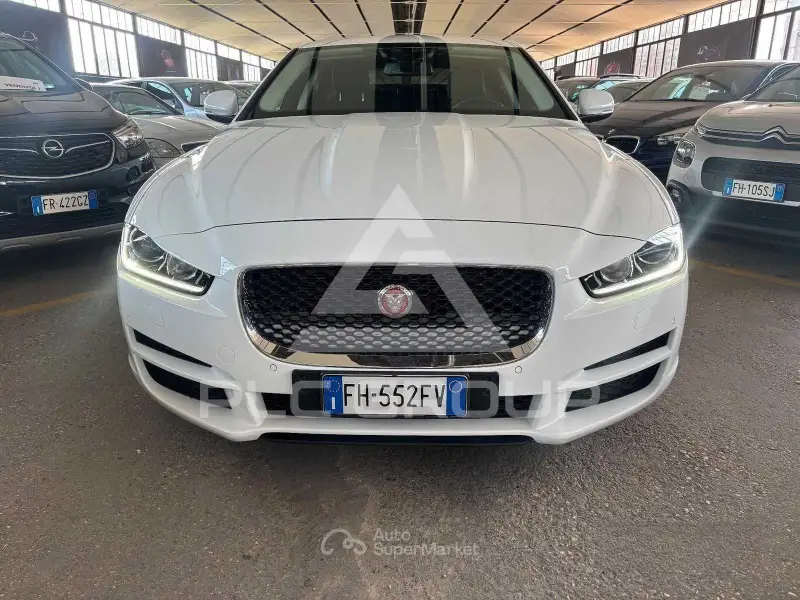 2017 Jaguar XE