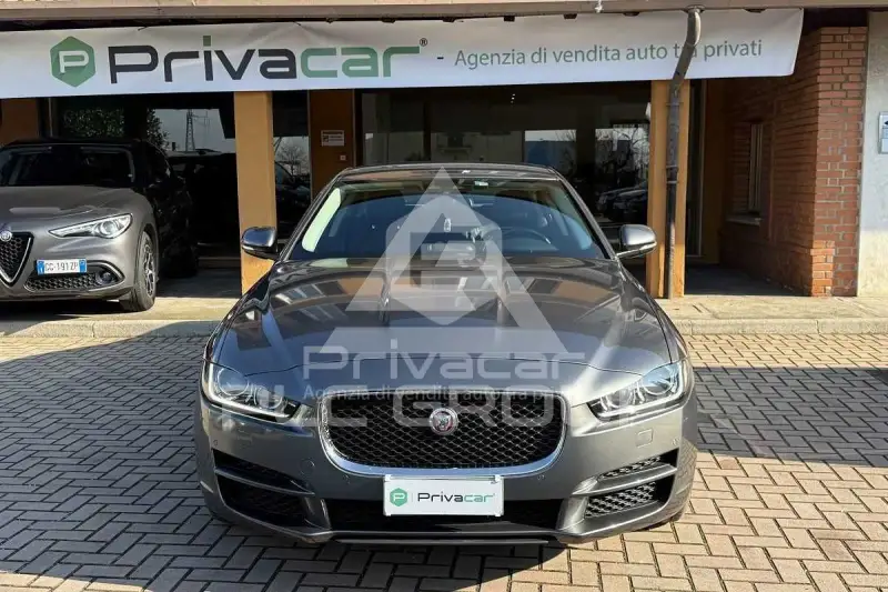 2017 Jaguar XE