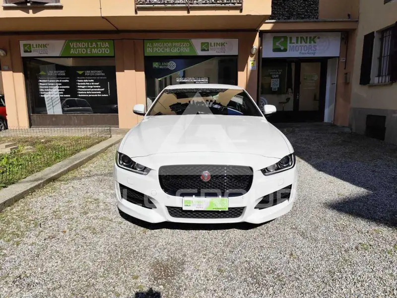 2017 Jaguar XE