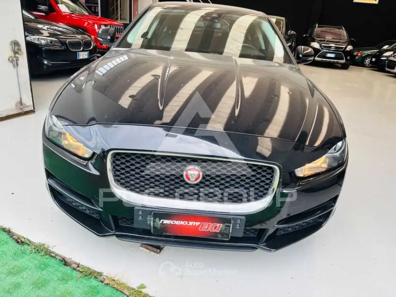 2017 Jaguar XE