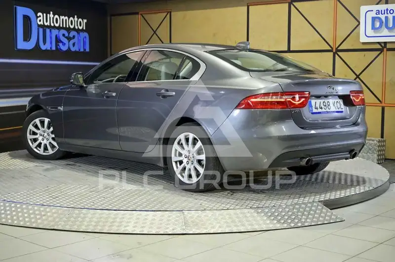 2017 Jaguar XE