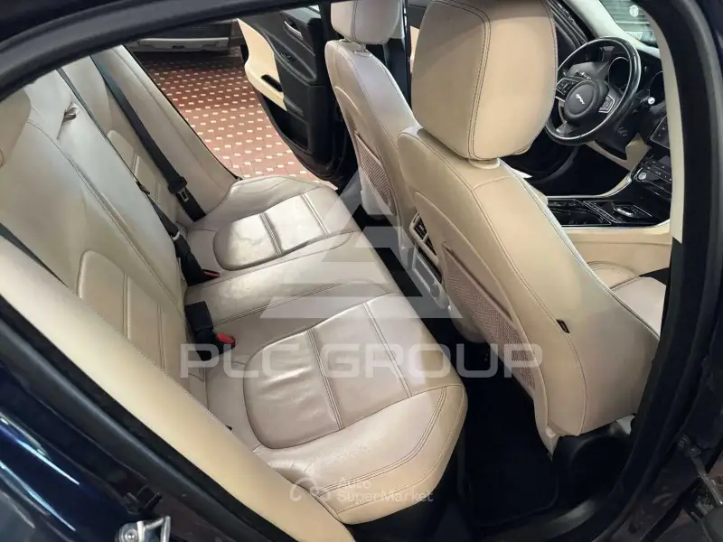 2017 Jaguar XE