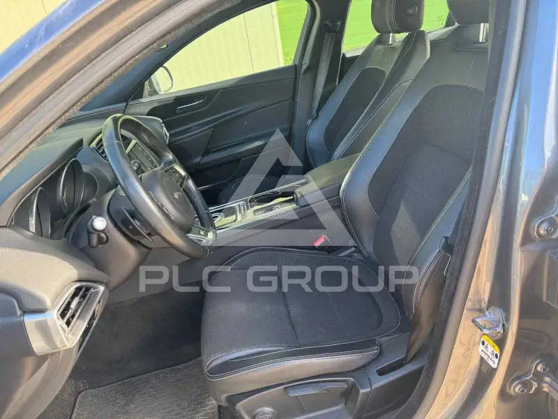 2017 Jaguar XE