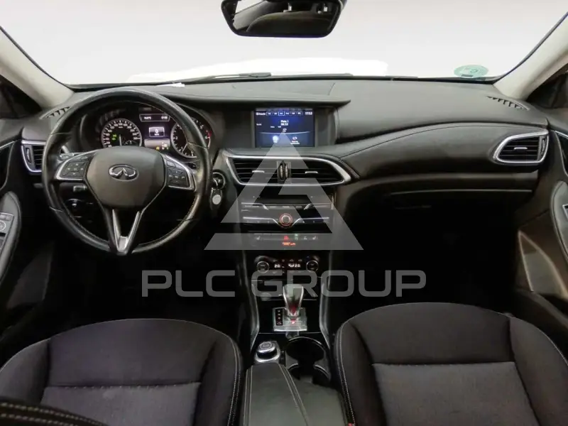 2017 Infinity Q30
