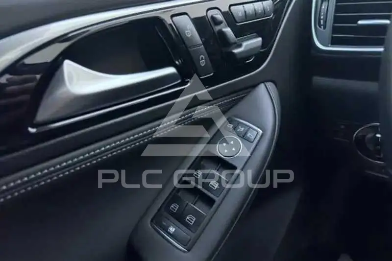 2017 Infinity Q30