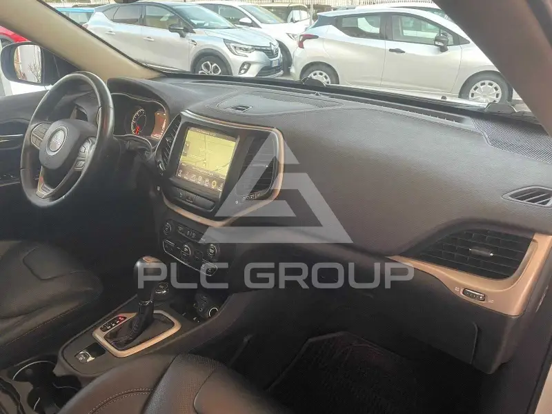 2017 Jeep CHEROKEE
