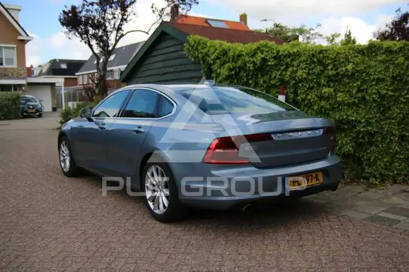 2017 Volvo S90