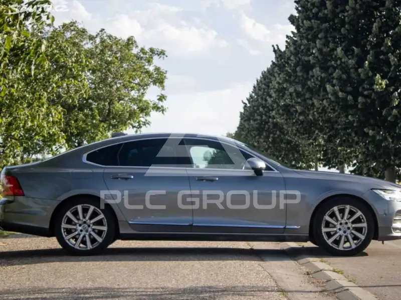 2017 Volvo S90