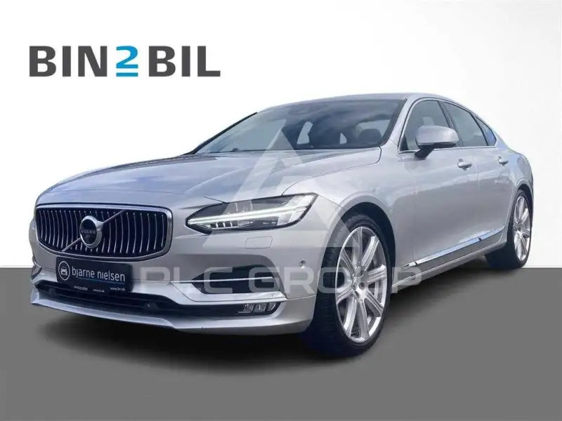 2017 Volvo S90
