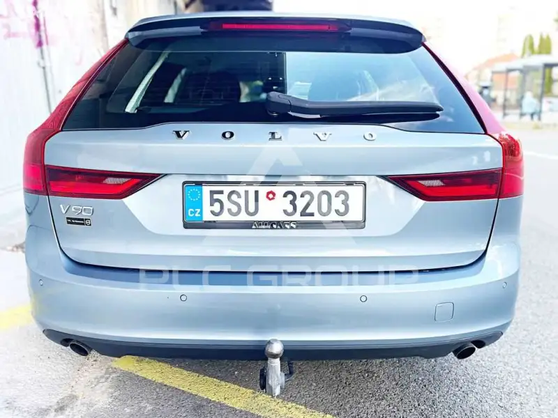 2017 Volvo V90