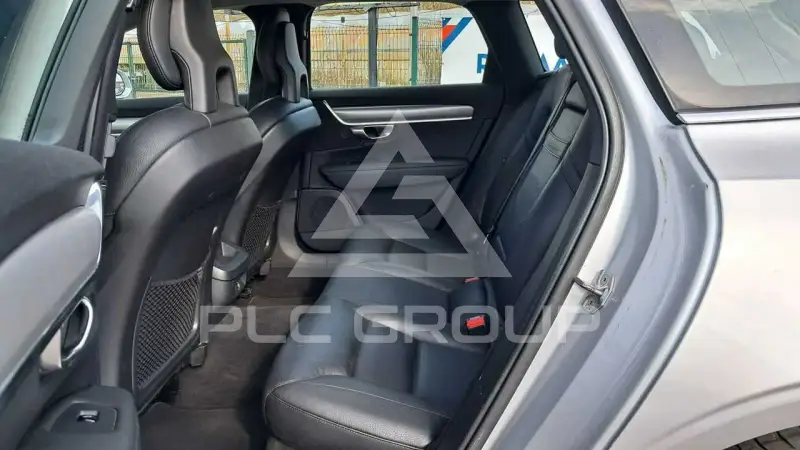 2017 Volvo V90