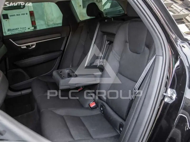 2017 Volvo V90