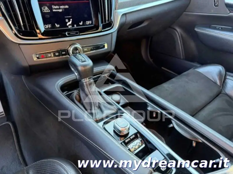 2017 Volvo V90