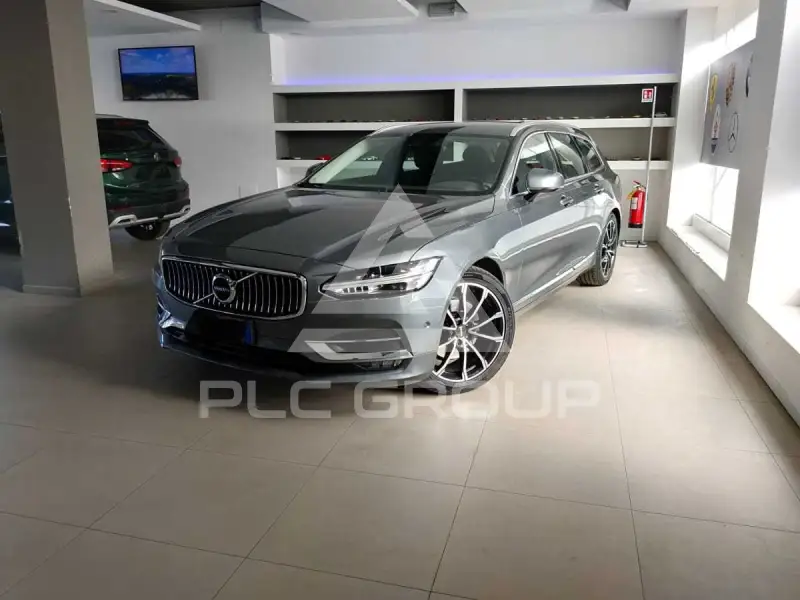 2017 Volvo V90