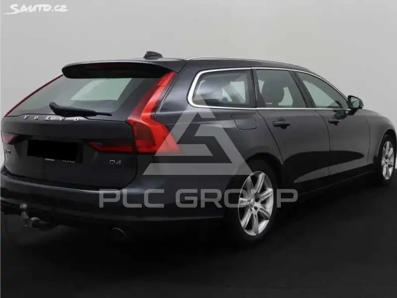 2017 Volvo V90