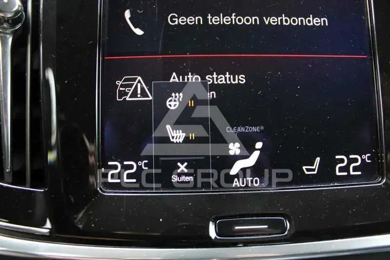 2017 Volvo V90