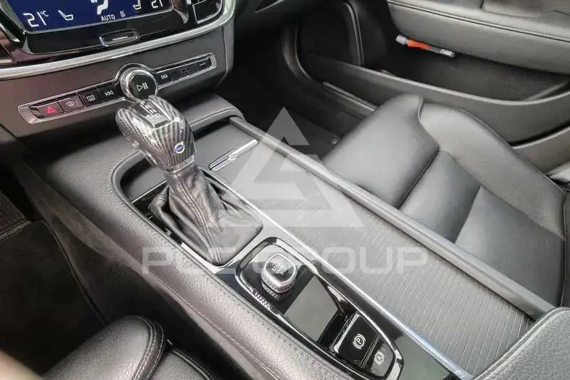 2017 Volvo V90
