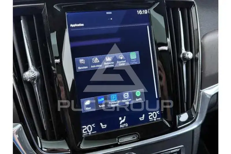 2017 Volvo V90