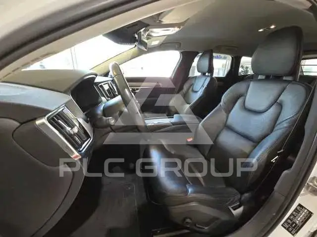 2017 Volvo V90