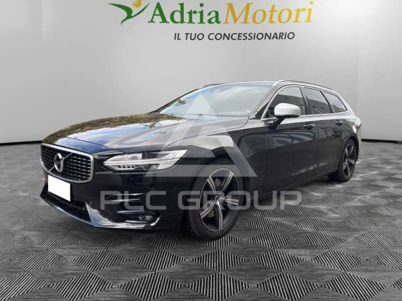 2017 Volvo V90